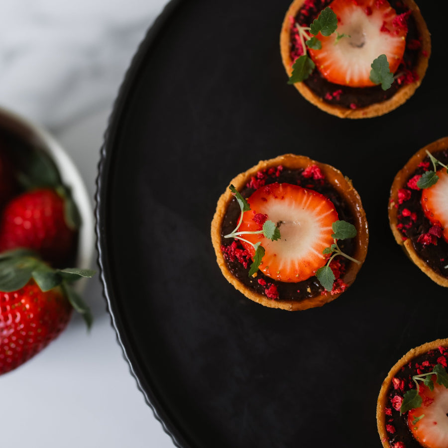 Couverture Chocolate & Salted Caramel Tartlets