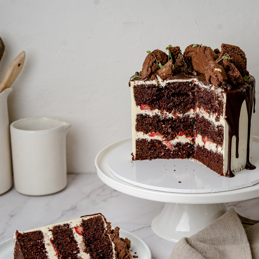 Cookies & Cream Layer Cake
